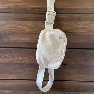 The everywhere belt bag